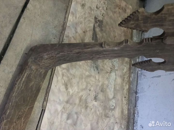 Старинная ручная цельная прялка