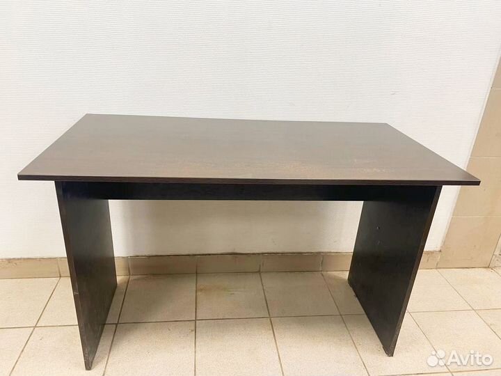 Стол офисный