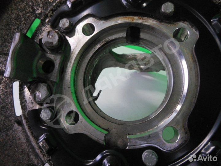 Цапфа (кулак) задняя левая Bmw X5 E70