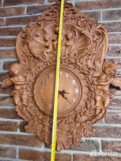 Часы резные, материал берёза