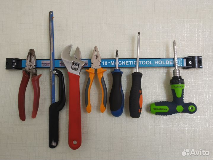 Магнитный держатель инструмента