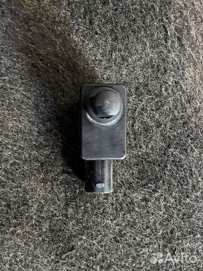 Концевик капота BMW 6 e63 X5 e62 e60