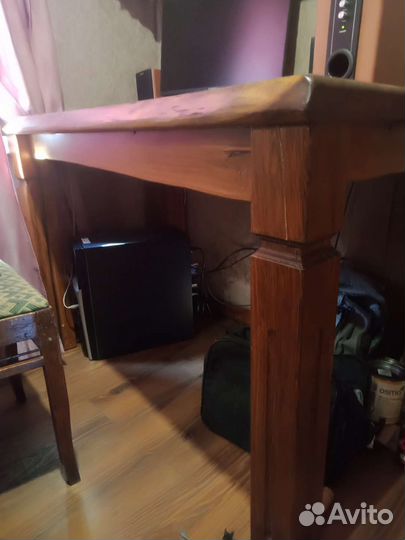 Письменный,компьютерный стол из массива дуба