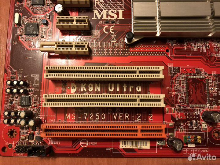 Материнская плата с процессором и памятью