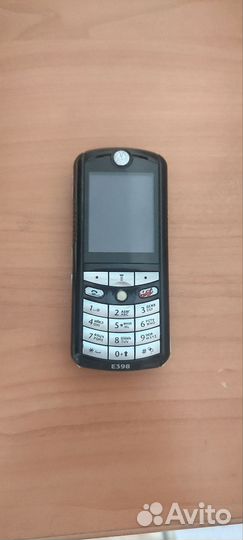 Motorola E398