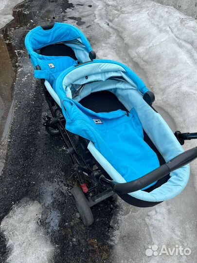 Коляска для двойни