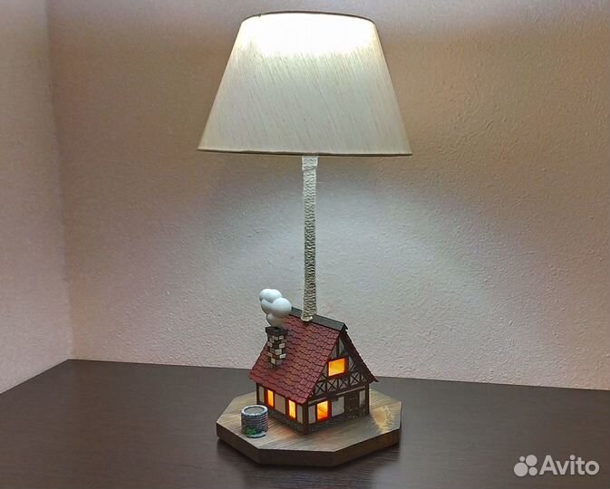 Настольный светильник-ночник