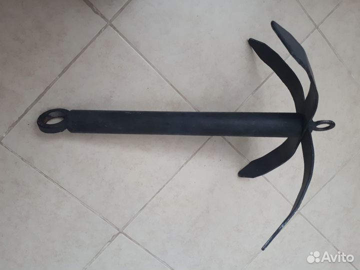 Якорь для лодки