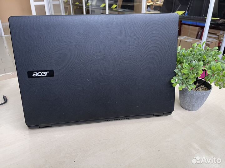 Большой/Бюджетный ноутбук Acer