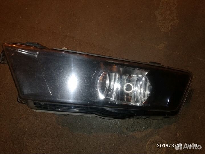 Фара противотуманная Skoda Rapid