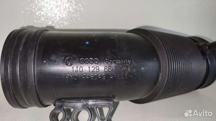 Патрубок Воздушный Гольф 4, Октавия тур 1J0129684