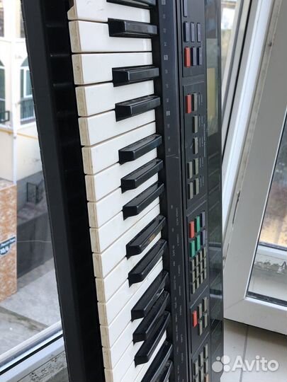 Синтезатор ретро yamaha
