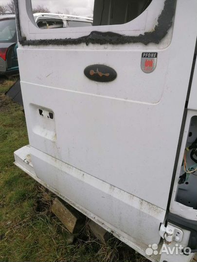 Дверь задняя правая Ford Transit 2013 год