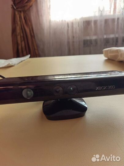 Xbox 360 + kinect и геймпад