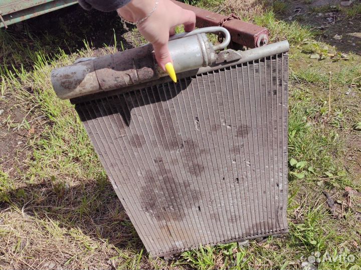 Радиатор кондиционера Renault Logan 1