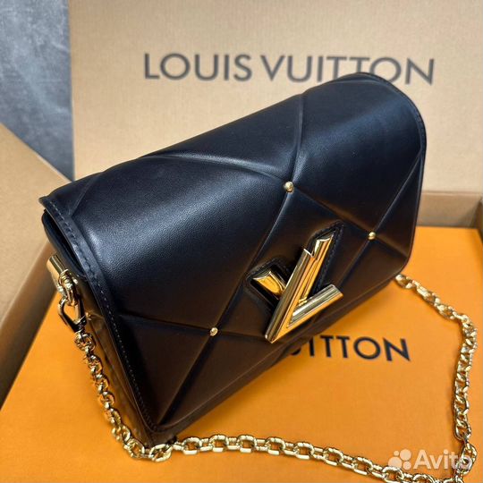 Cумка Louis Vuitton Twist MM