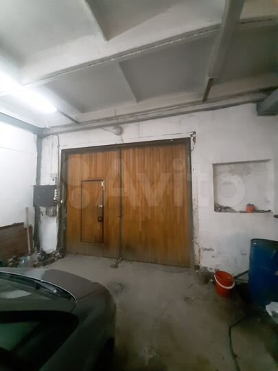 Гараж, > 30 м²