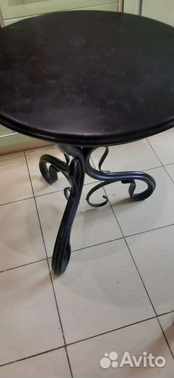 Дореволюционный круглый стол антикварный торг есть