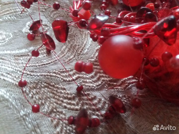 Красная гирлянда на новый год и день влюблённых