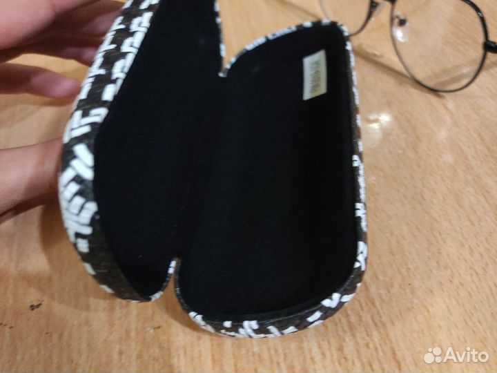 Очки с нулевыми линзами