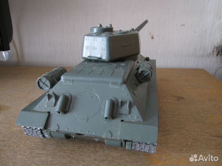 Танк Т-34 сборная модель СССР в ремонт/на запчасти