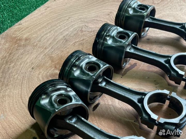 Поршень Шатун Hiace Hilux Fortuner Dyna 2KD 2kdftv