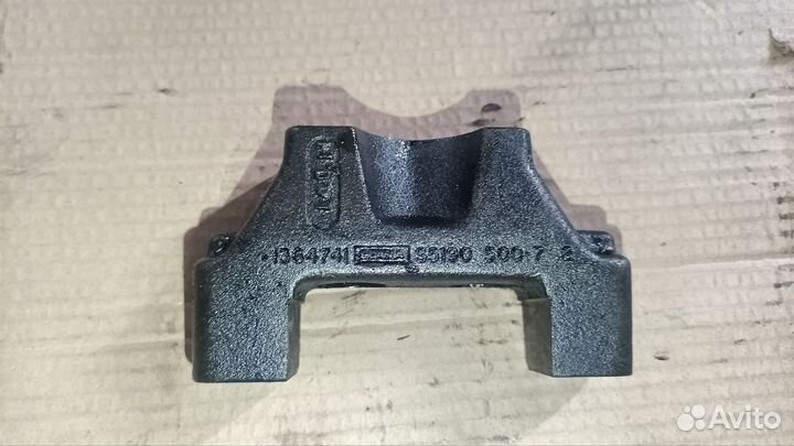 Кронштейн вала коромыслел