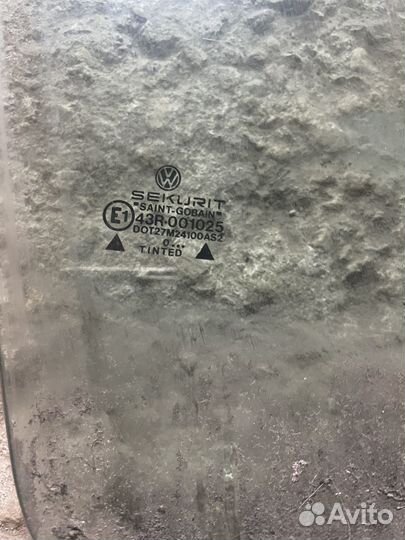Стекло переднее VW Passat B3