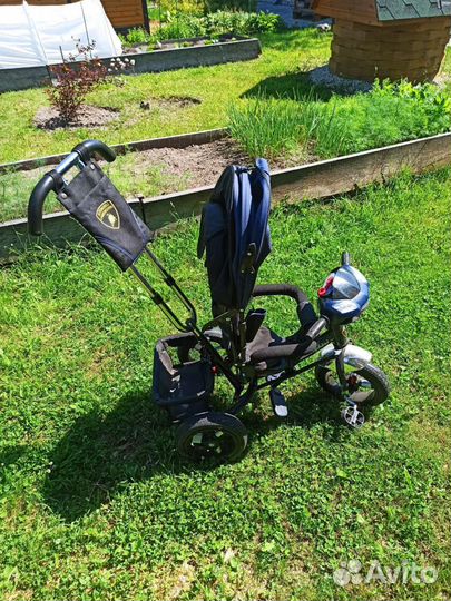 Трехколесный велосипед