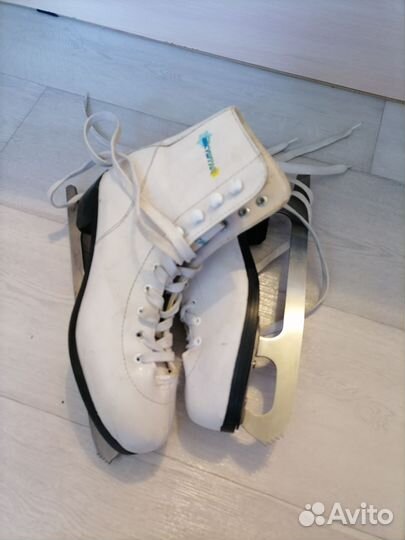 Коньки женские