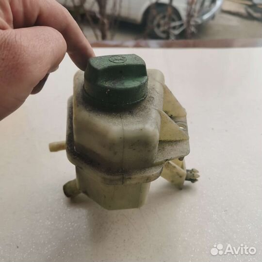 Бачок гидроусилителя руля Volksvagen Т5