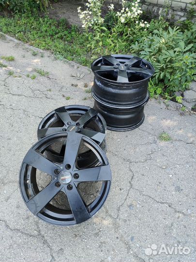 Комплект дисков Dezent RE Dark 5/108 Ford