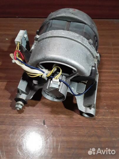 Двигататель стиральной машины