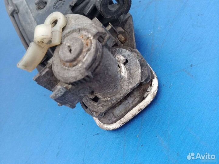 Ручка двери передняя правая Audi А6 С4