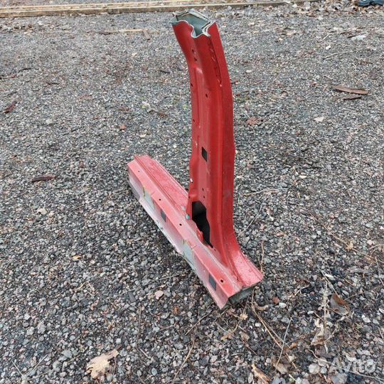 Стойка средняя правая Kia Rio 3 2011-2017