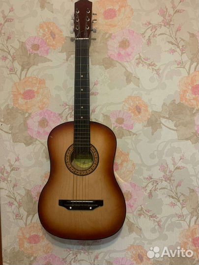 Гитара акустическая