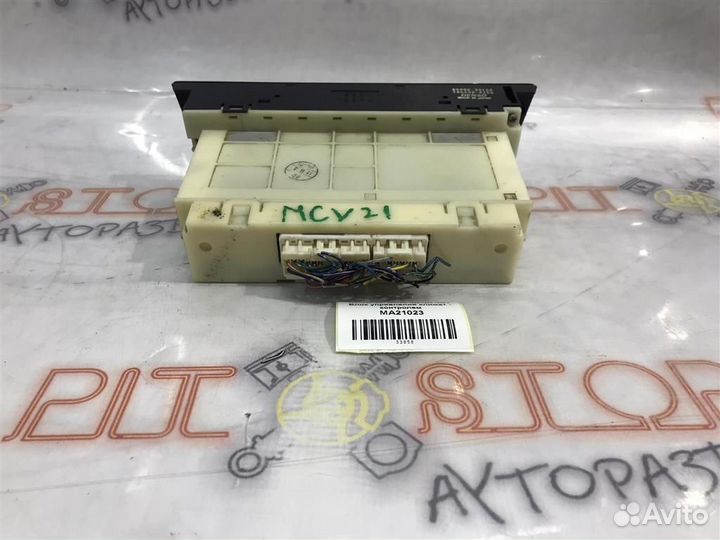 Блок управления климат - контролем Toyota Windom