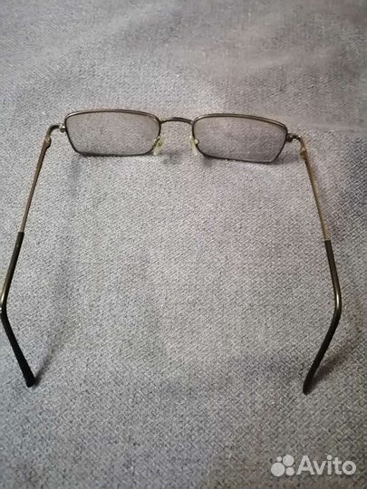 Очки с фотохромными линзами