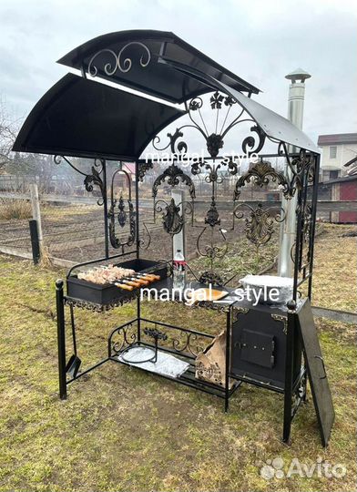 Мангал с крышей