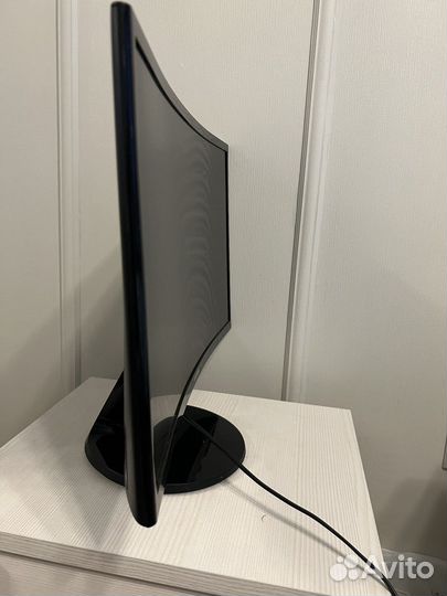 Монитор Samsung 24 изогнутый