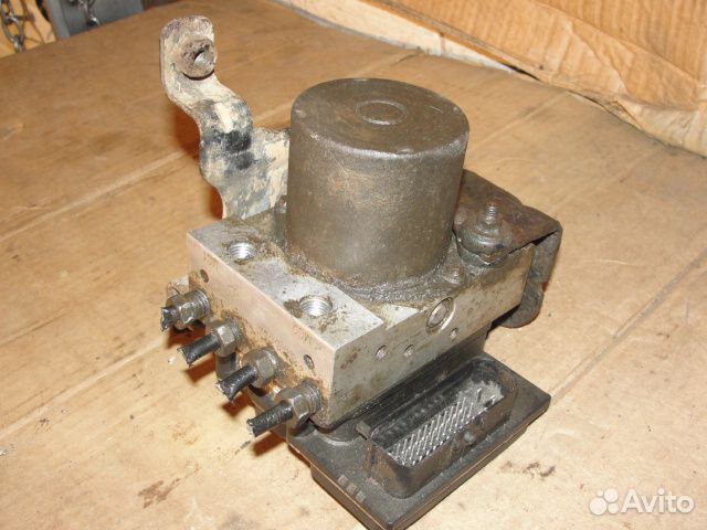 Насос абс Cadillac Escalade 2009г