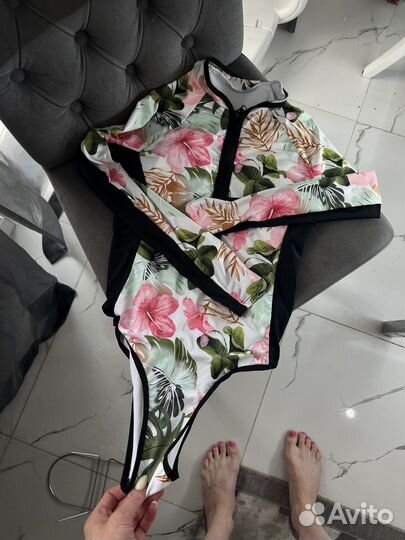 Рашгард женский спортивный