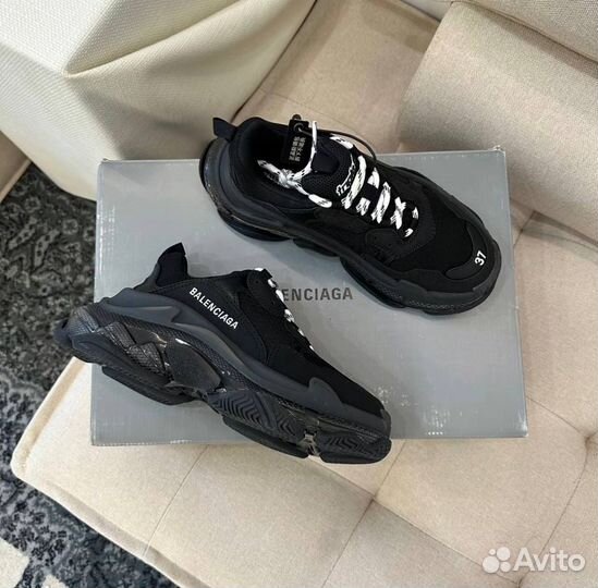 Кроссовки Balenciaga Triple S 