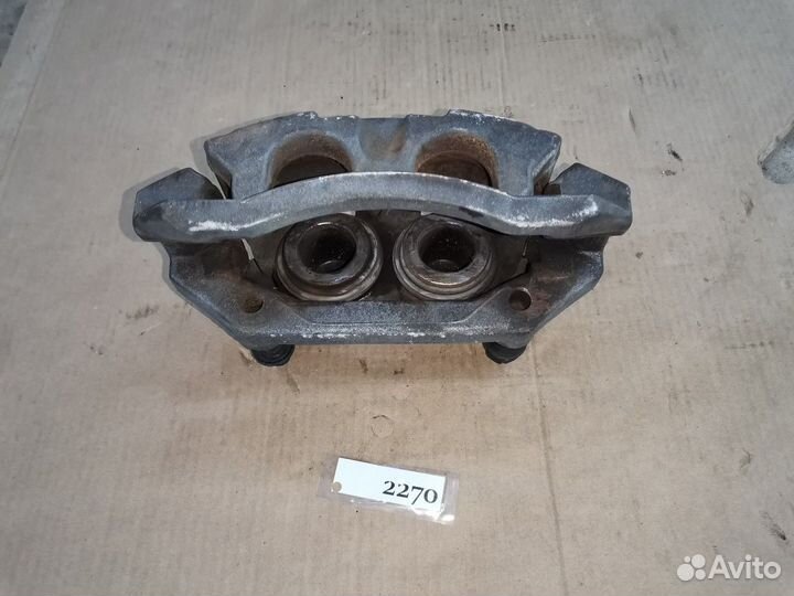 Суппорт передний правый