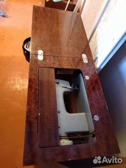 Швейная машинка чайка 3