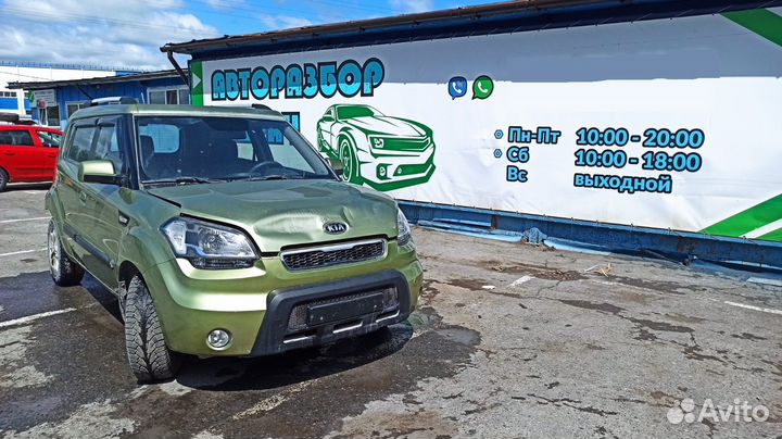 Дефлектор воздушный KIA Soul 974102K000WK