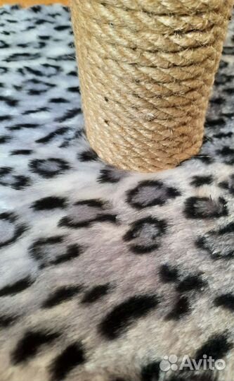 Когтеточка для кошек с лежанкой