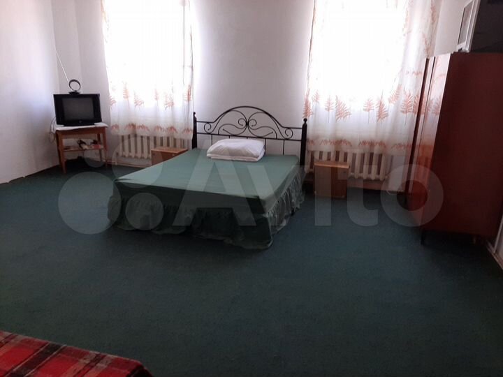 1-к. квартира, 50 м², 1/2 эт.