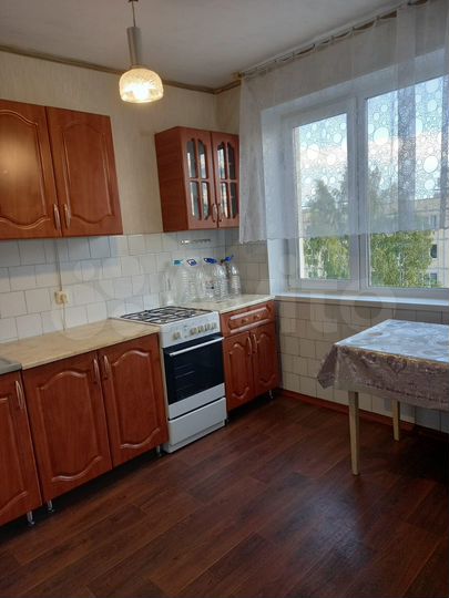 2-к. квартира, 57 м², 5/5 эт.