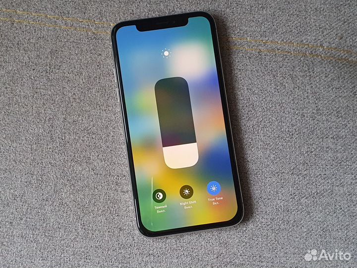iPhone X, 64 ГБ